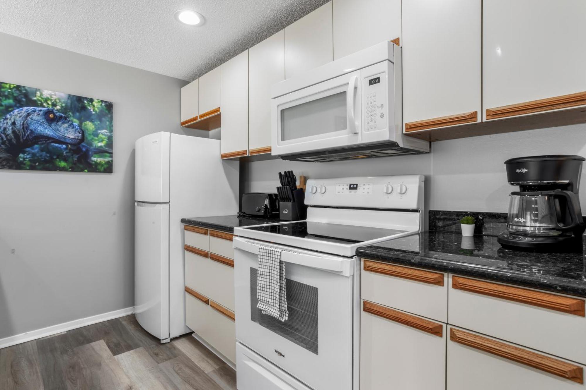 King Bed Well-Located Cozy Townhouse Retreat Apartment Gulfport Bagian luar foto